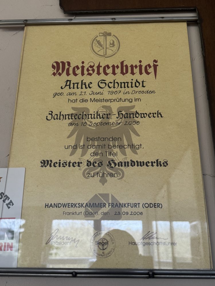 Meisterbrief der Handwerkskammer – Anke Bernhardt, Zahntechniker-Handwerk